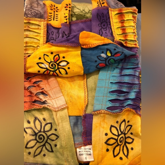 NWTs Rising International, patchwork, hooded sweatshirt. Zip up w/pockets. Sz. 6 - Picture 9 of 10